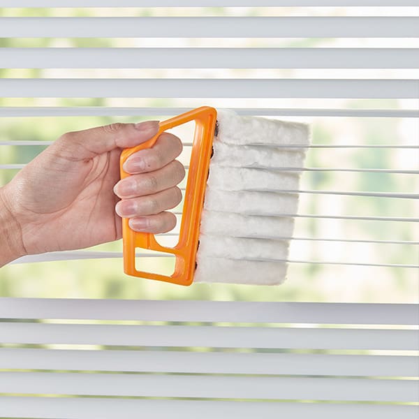 BlindsBrush, inovativna četka od mikrovlakana koja čisti žaluzine 2x brže s obje strane odjednom - Image 2