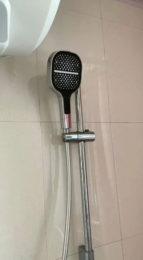 BoostShower, ručka za tuširanje gdje možete kombinirati različite mlaznice vode - Image 10