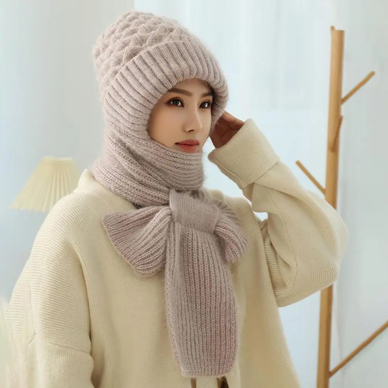CapScarf, ženska zimska kapa s ušivenim šalom - Image 2