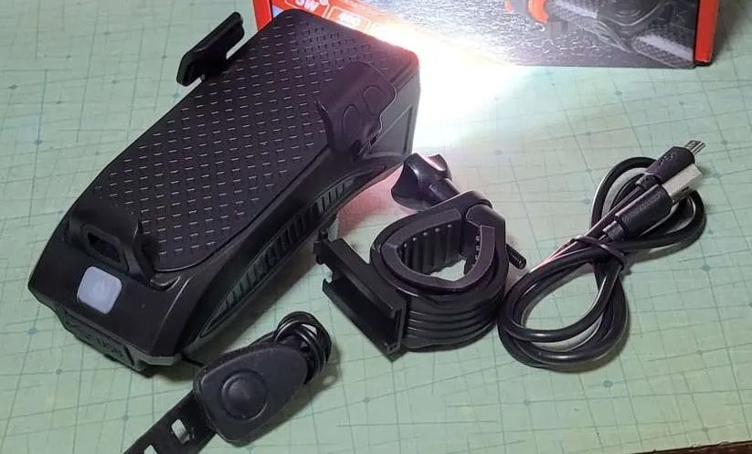 FastBike, svjetlo za bicikl, stanica za punjenje, držač za telefon i zvono sve u jednom - Image 10