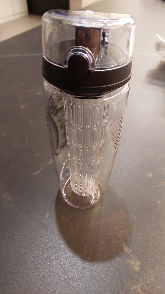 FruitBottle, bočica za vodu s infuzerom za voće, bilje ili čaj (1000 ml) - Image 10