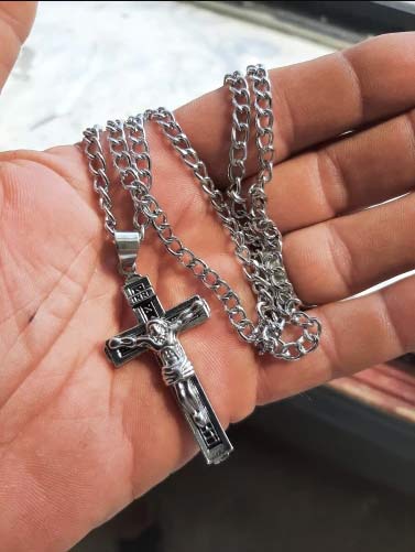 JesusNecklace, srebrna ogrlica s Isusom