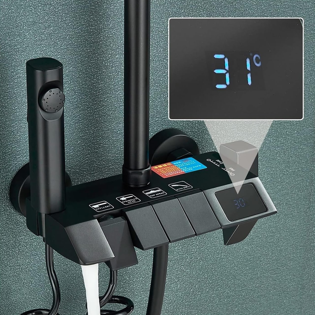 Moderni dizajn s digitalnim LED zaslonom za temperaturu vode.