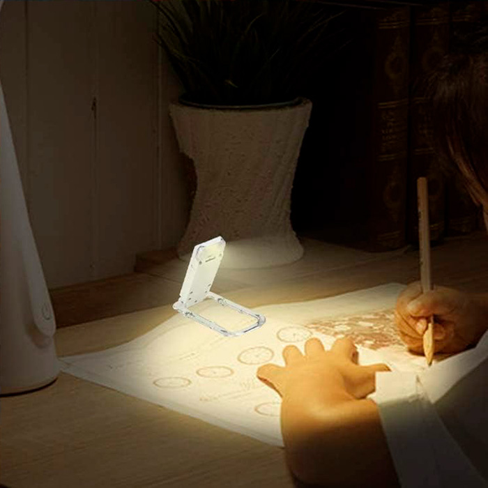 ReadLed, mini LED lampa koja se može montirati na knjigu - Image 8