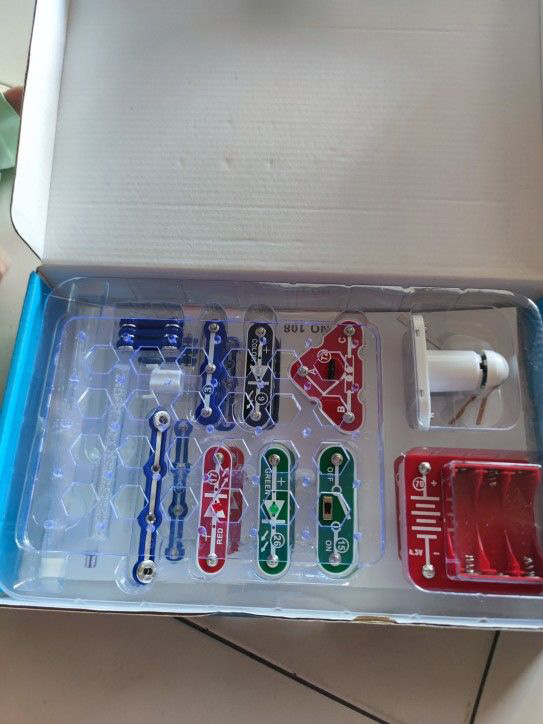 ScienceKit, didaktička igračka u kojoj dijete uči osnove elektriciteta (17-dijelni svijet) - Image 10