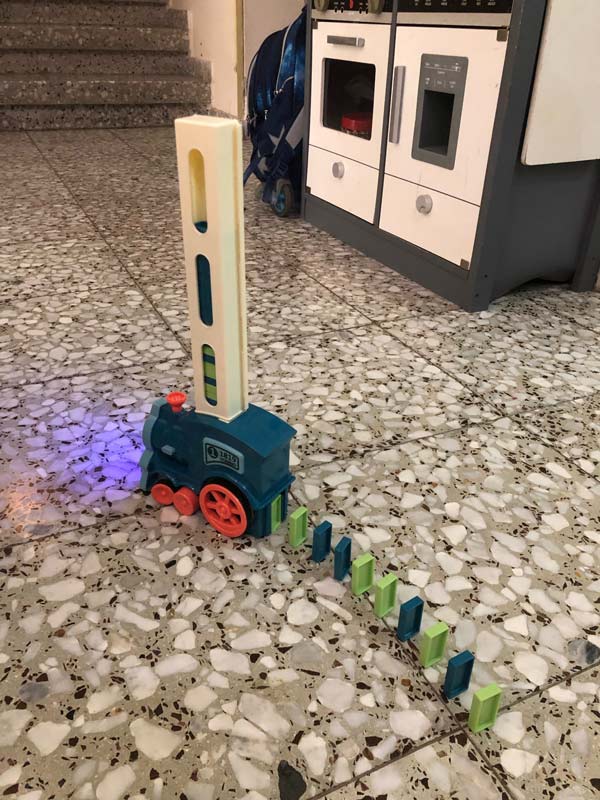 TrainDomino, vlak koji slaže domine - Image 3
